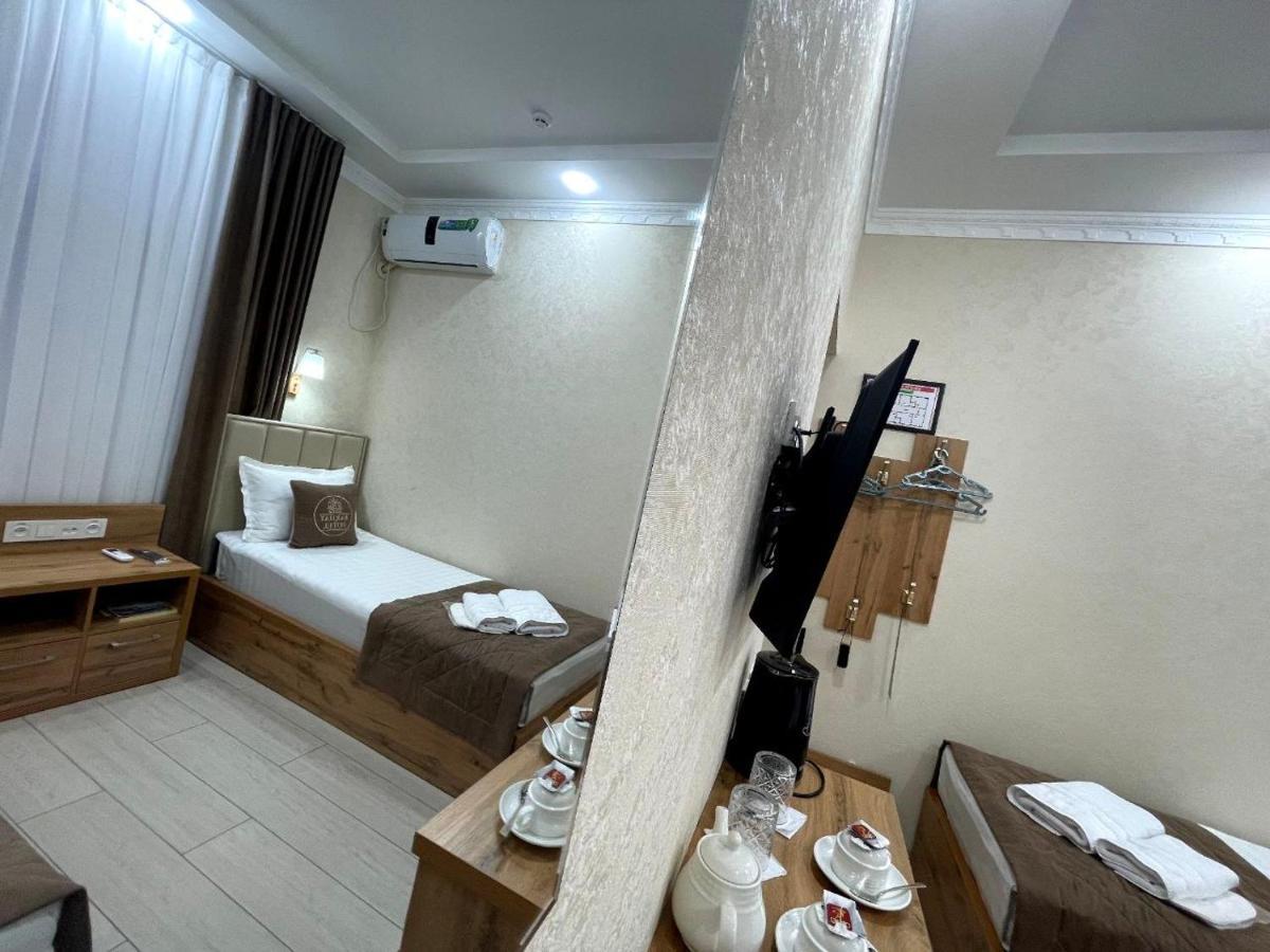 Barhat Hotel ทาชเคนต์ ภายนอก รูปภาพ