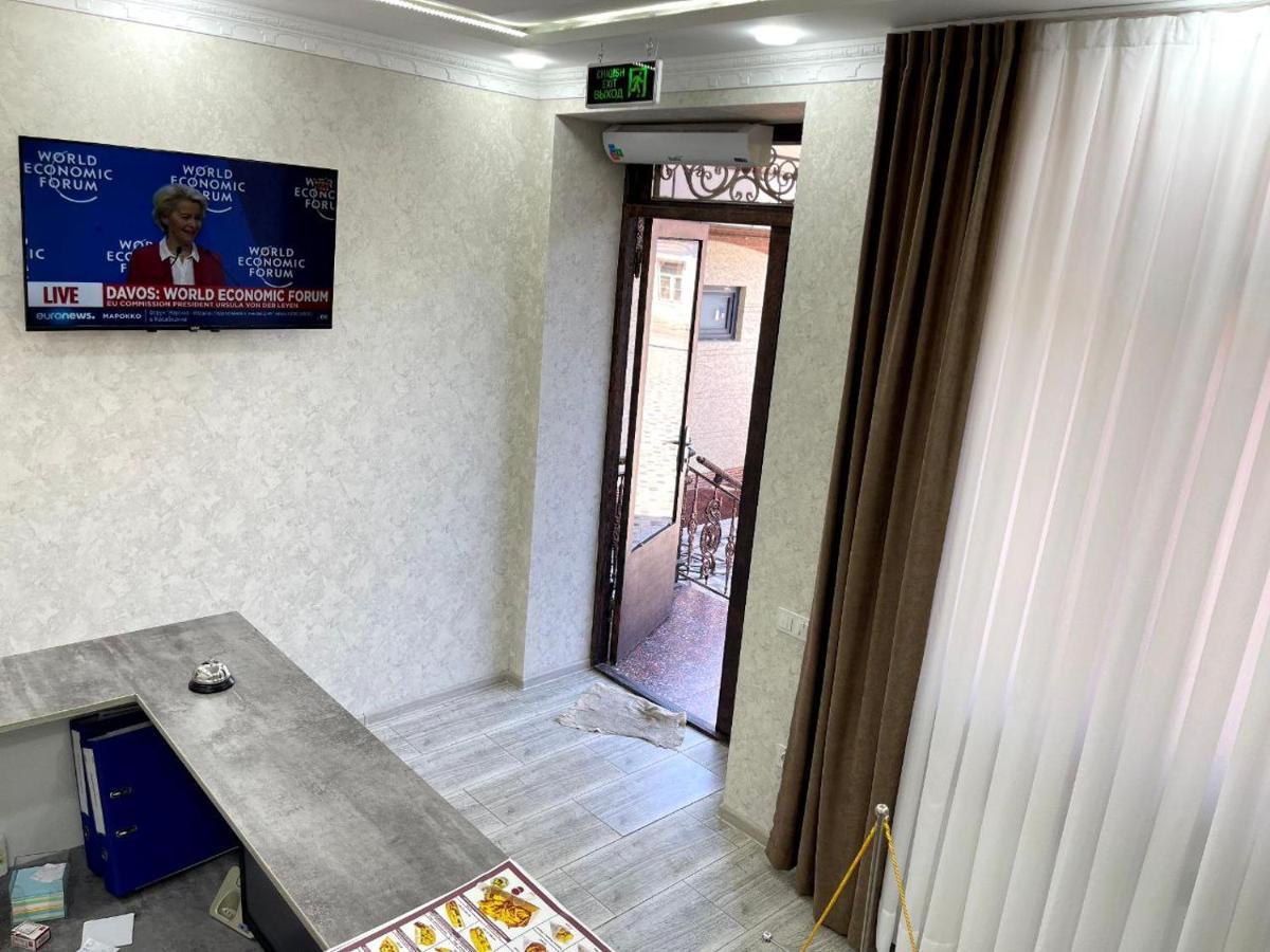 Barhat Hotel ทาชเคนต์ ภายนอก รูปภาพ